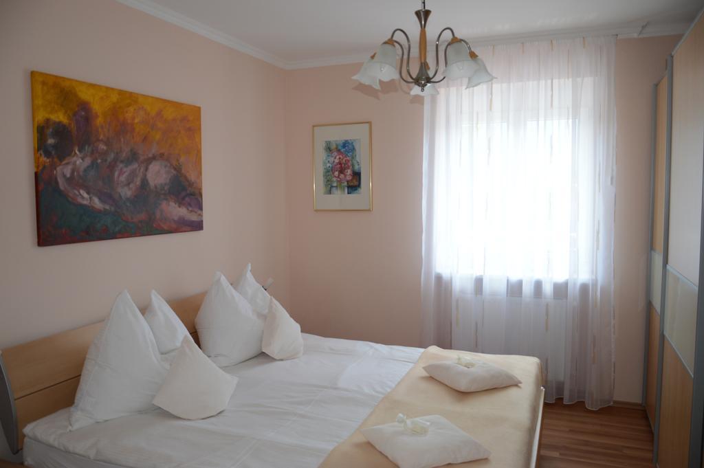 Haus Thon Apartment Bodensdorf Phòng bức ảnh