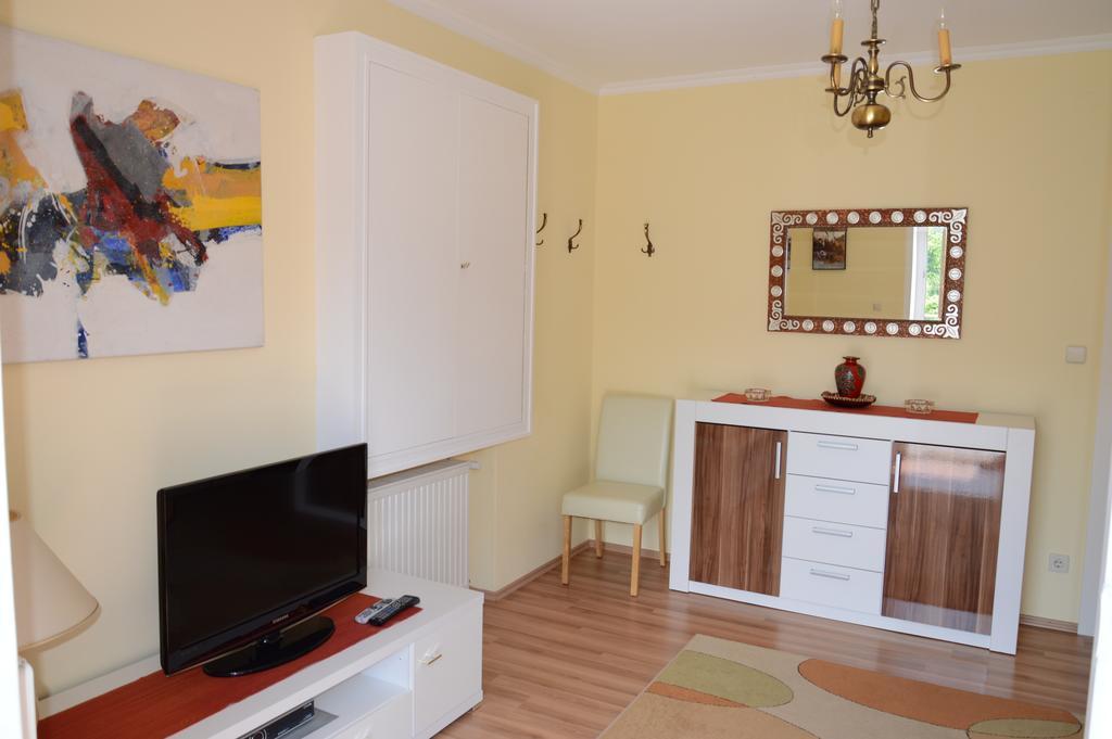 Haus Thon Apartment Bodensdorf Phòng bức ảnh